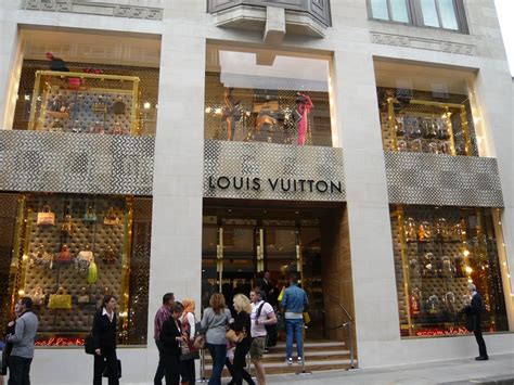 louis vuitton oxford street.